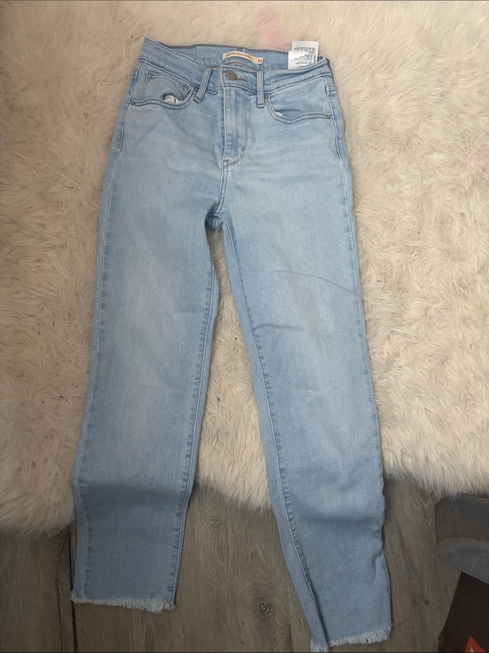 Levi's 724 High Rise Straight Jeans - Light Blue Denim